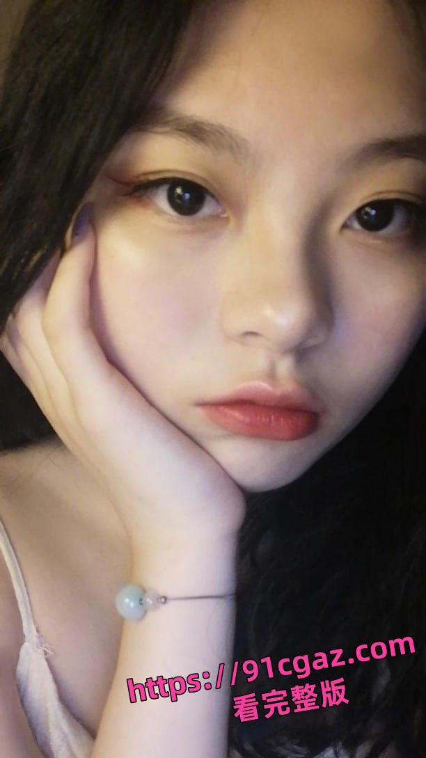 内地学生陈意涵香港滥交，无套内射猛操淫叫，翘臀后入手铐调教-2