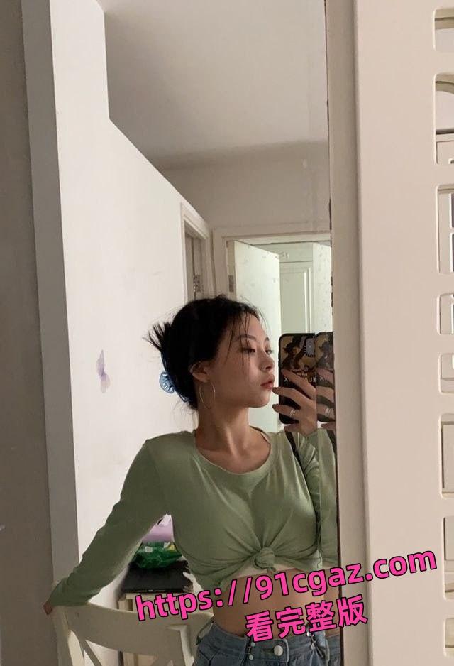 内地学生陈意涵香港滥交，无套内射猛操淫叫，翘臀后入手铐调教-3