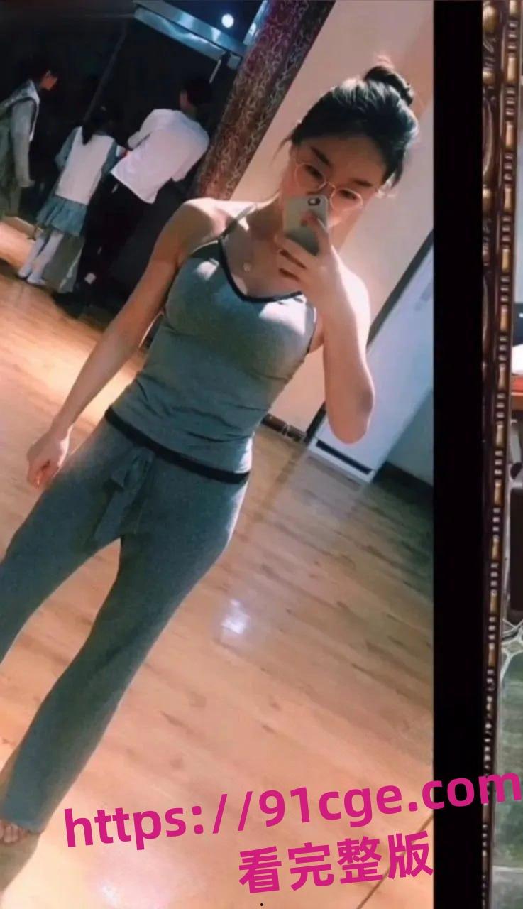 济南教师张雪出轨门事件“啊啊 快射我嘴里!-3