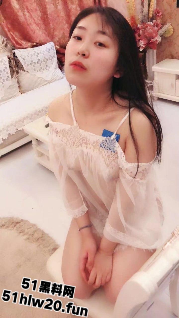 网盘泄密资源，辽宁大连新婚少妇【白诗怡】私密照片视频全泄露，照片精彩视频内容超劲爆。-13