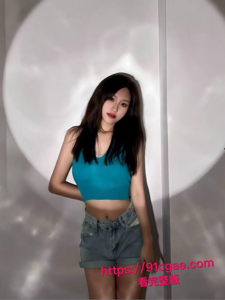 上海浦东富二代包养高级外围女神，高冷女王床上调教臣服，翘臀射精福利全曝光！-5