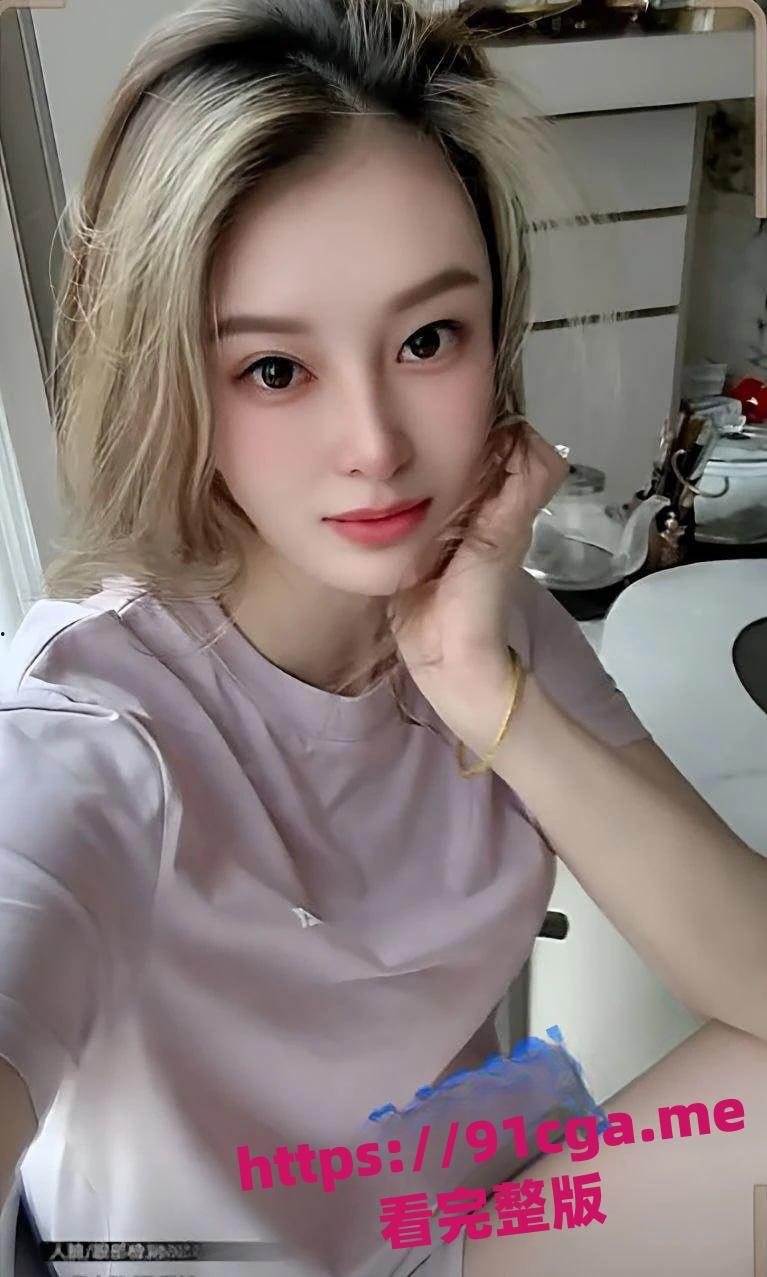 泉州小网红阿萍姐火爆视频 大胆亲密场面引热议 真表达还是为流量？#舔奶#网红#露脸-2