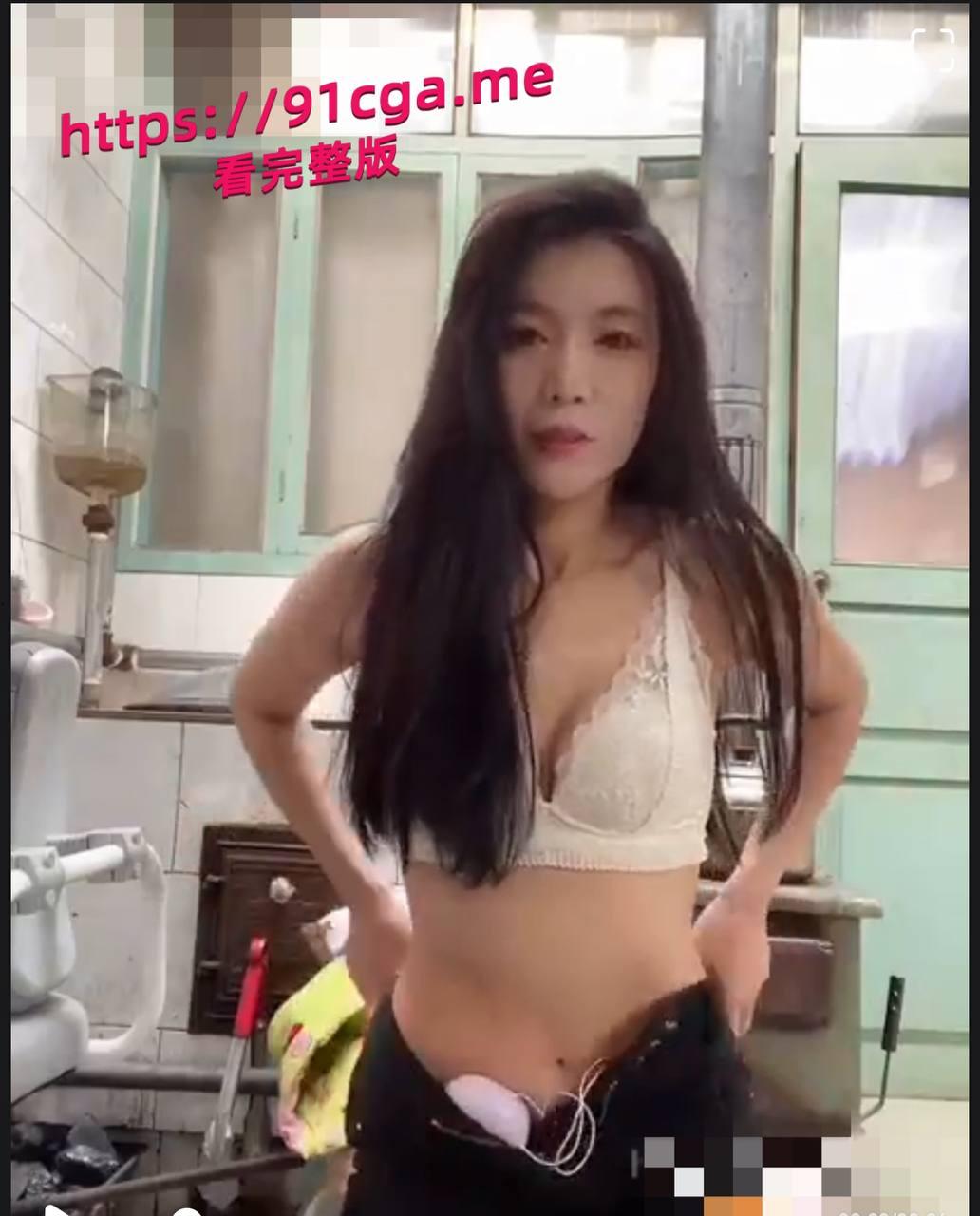 莱州沙河王木木烧烤店老板娘瓜 网调视频流出 电动吸水泵人称喷泉小镇-2