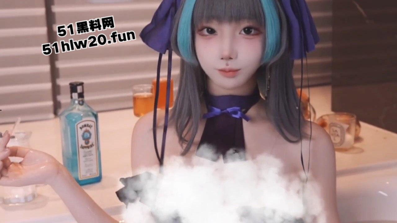 b站【小圆rabi】沦落为福利姬，一条洗澡视频圈钱46万，老哥充钱998还看马赛克气得开麦狂喷！-1