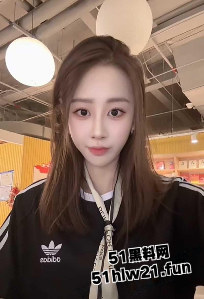 抖音100W粉丝博主踢足球的程序员【关旭】被女粉丝实名举报骗炮女粉丝,隐瞒结婚史并偷拍与女粉的性爱视频!-14