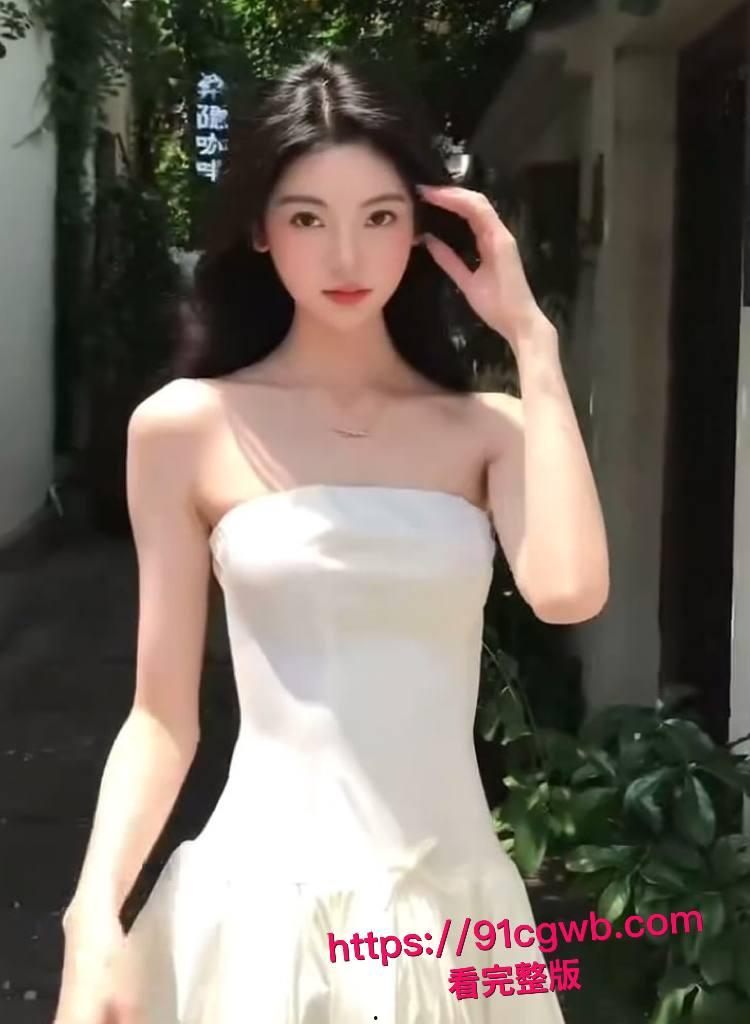 台湾顶级模特小婕黑料惊爆：猥琐摄影师下药迷奸，粉色自慰棒猛插高潮，摄影师爆操浪翻天！-8